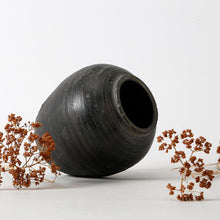 Load image into Gallery viewer, Small Ceramic Jar