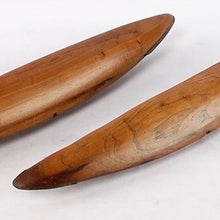 Load image into Gallery viewer, Loom Shuttle with Stand