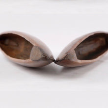 Load image into Gallery viewer, Loom Shuttle with Stand