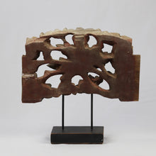 Load image into Gallery viewer, Woodcarving with Stand
