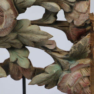 Woodcarving with Stand