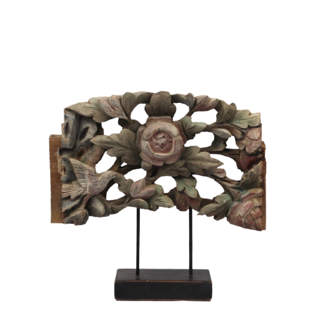 Woodcarving with Stand